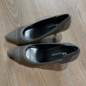 NEW!  NYGARD heels dress pumps